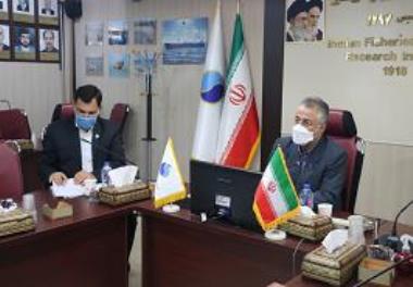 Holding a socio-economic meeting on fisheries in Iranian Fisheries Science Research Institute